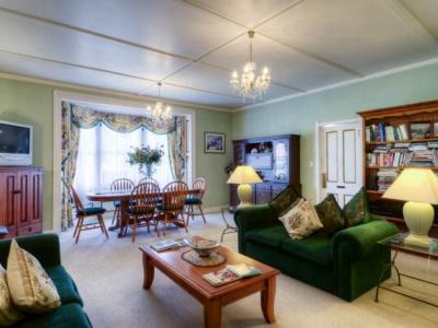 Mon Logis Hotel เนเปียร์ ภายนอก รูปภาพ